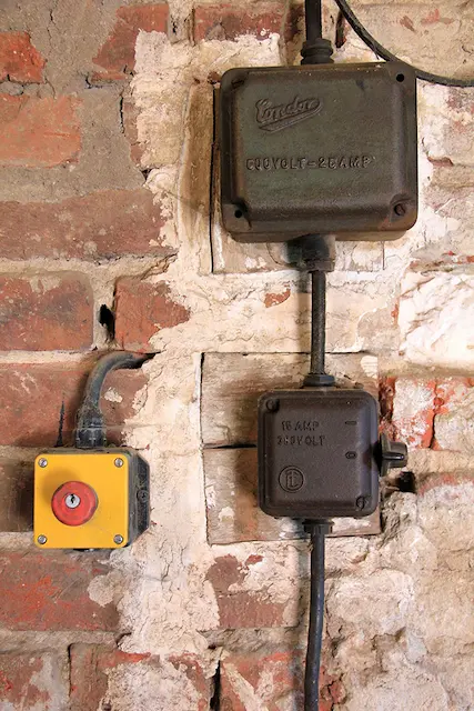 Vieille installation électrique.